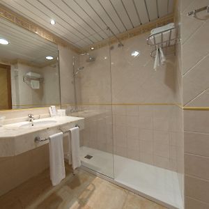 Habitación con 2 Camas Individuales